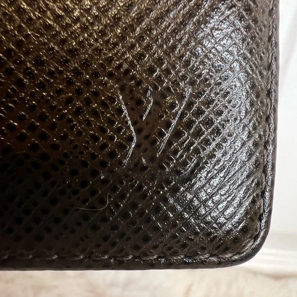 LOUIS VUITTON WALLET TIAGA MULTIPLE BI-FOLD MEN - Picture 1 of 12